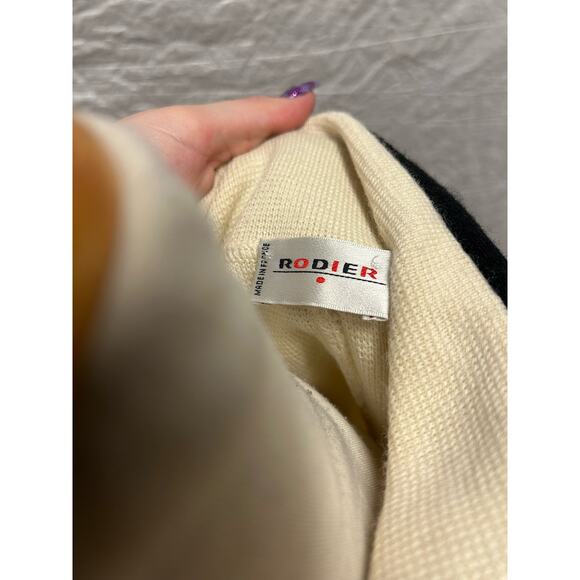 2 Piece Rodier Vintage Sweater and Turtleneck Set, Cream, Black, and Gold - Picture 5 of 8